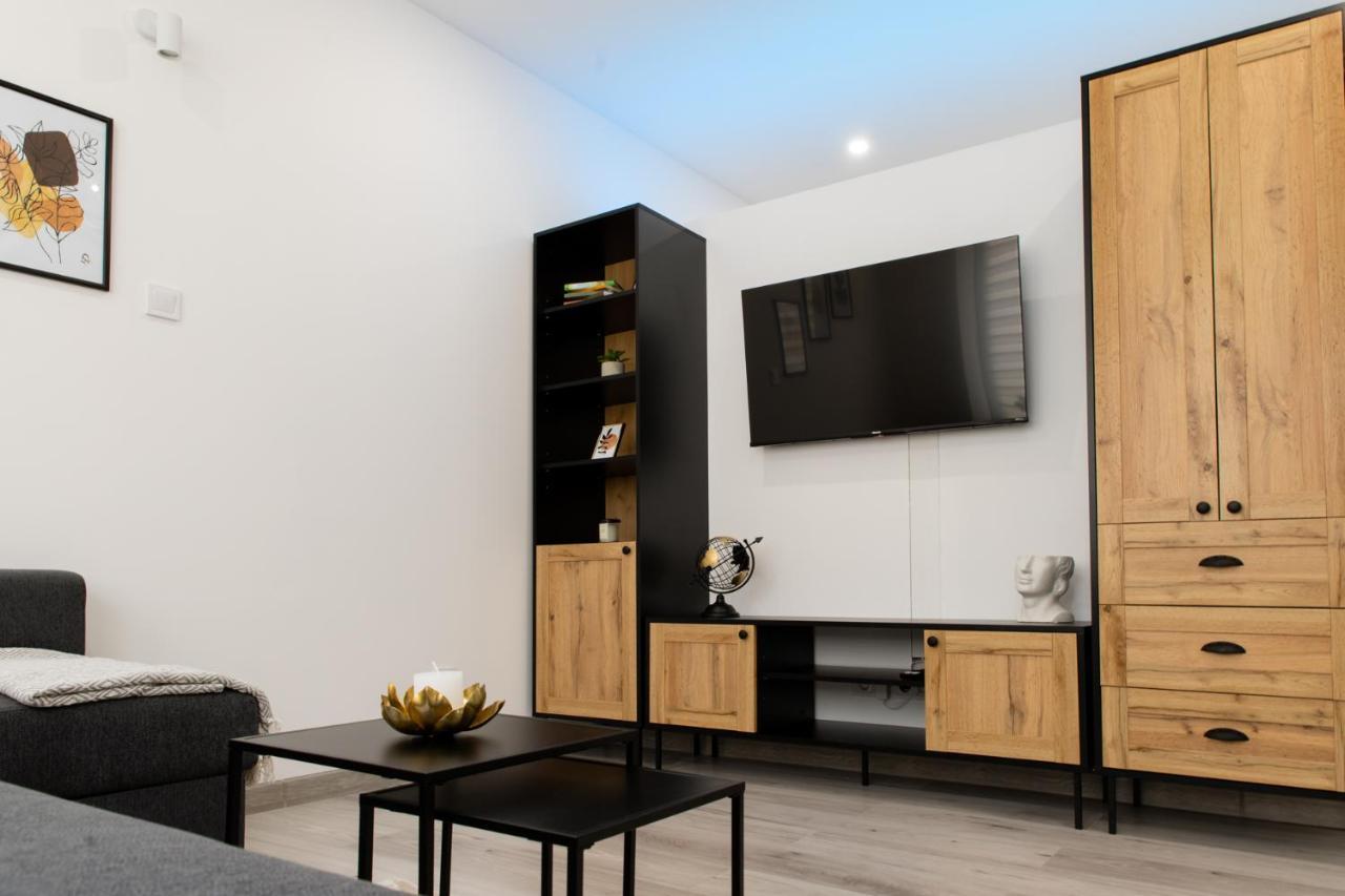The Central Border Premium Apartment Штурово Экстерьер фото