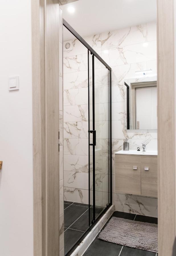 The Central Border Premium Apartment Штурово Экстерьер фото