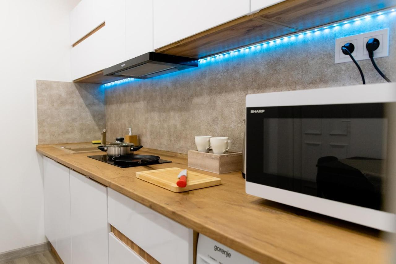 The Central Border Premium Apartment Штурово Экстерьер фото